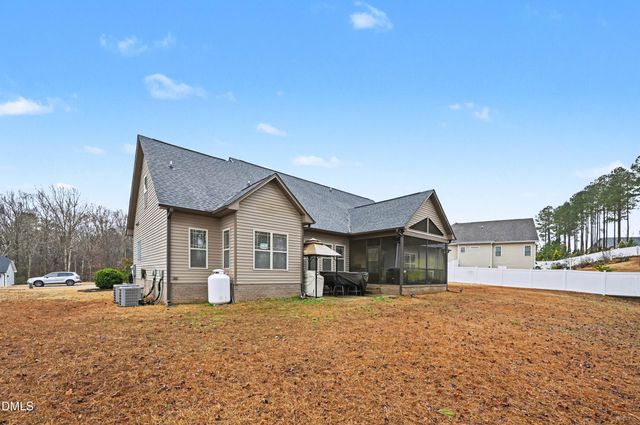 225 Summit Overlook Drive, Clayton, NC 27527