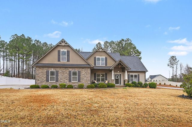 225 Summit Overlook Drive, Clayton, NC 27527