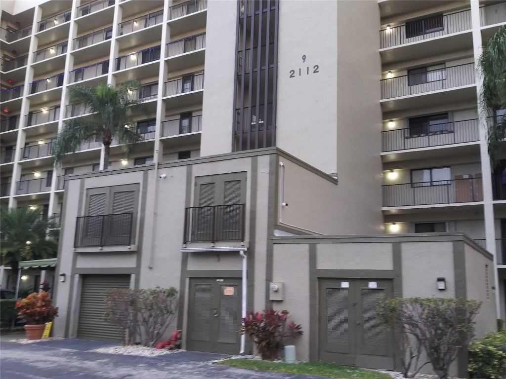 2112 S Cypress Bend Drive 207, Pompano Beach, FL 33069