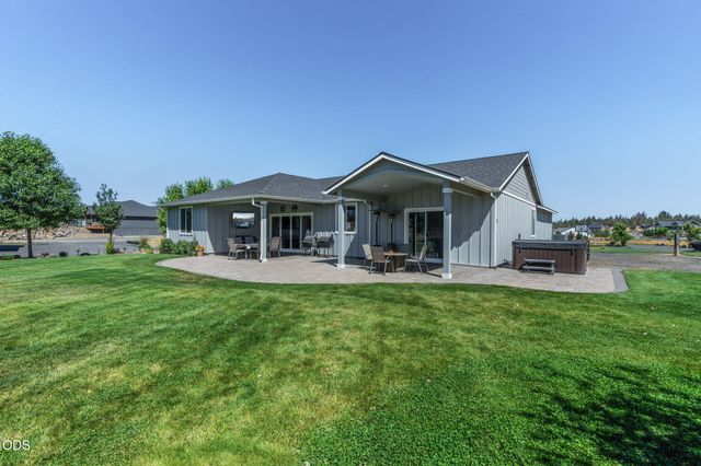 4137 NW 39th Drive, Redmond, OR 97756