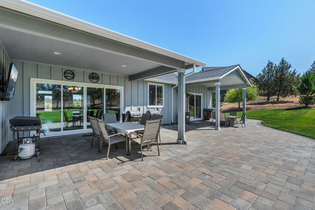 4137 NW 39th Drive, Redmond, OR 97756