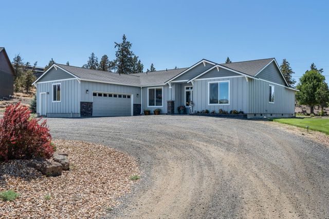 4137 NW 39th Drive, Redmond, OR 97756