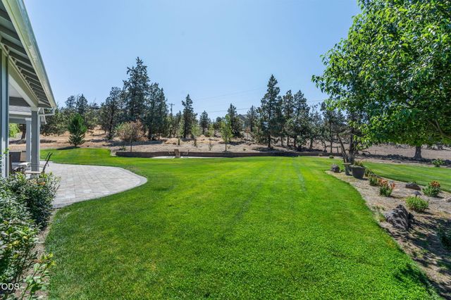 4137 NW 39th Drive, Redmond, OR 97756