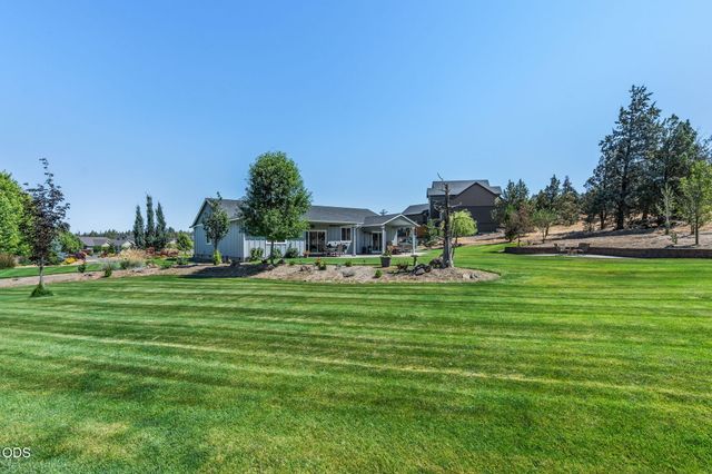 4137 NW 39th Drive, Redmond, OR 97756