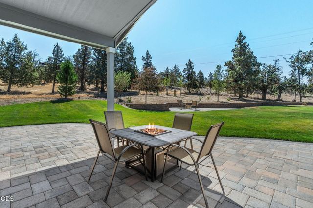 4137 NW 39th Drive, Redmond, OR 97756