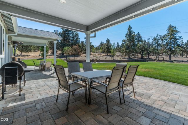 4137 NW 39th Drive, Redmond, OR 97756