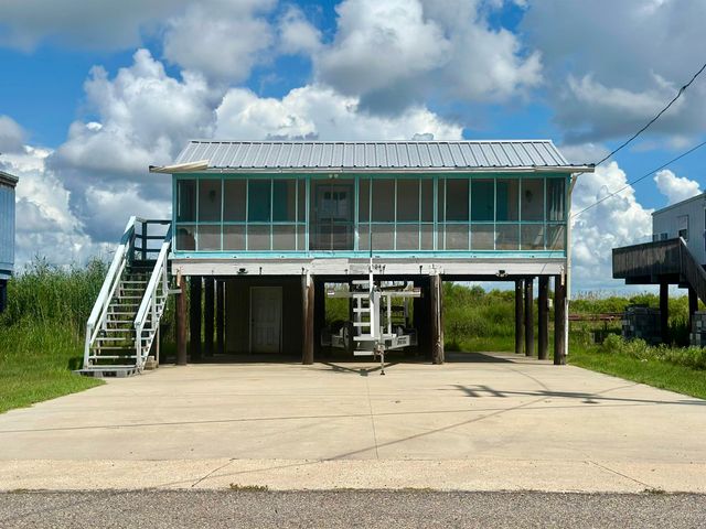 1004 Four Point Rd, Dulac, LA 70353