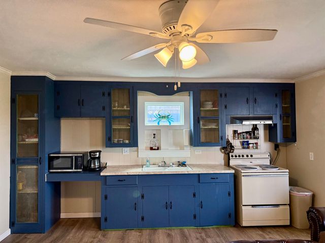 1004 Four Point Rd, Dulac, LA 70353