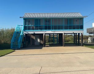 1004 Four Point Rd, Dulac, LA 70353