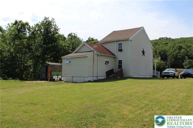 24 School Row Street, Pottsville, PA 17901