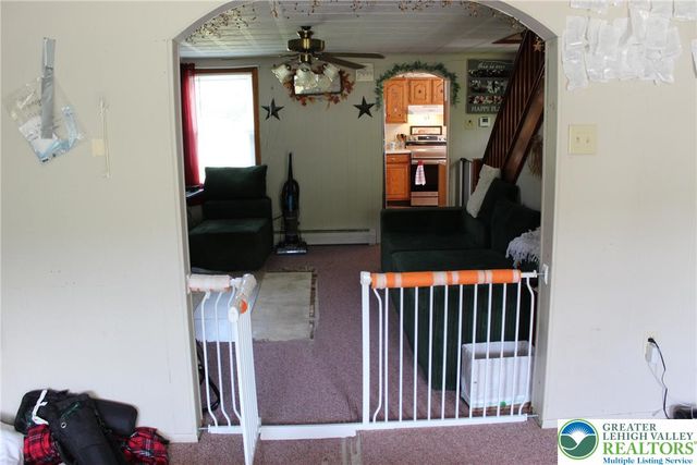 24 School Row Street, Pottsville, PA 17901