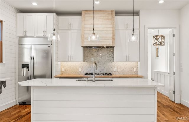 15340 Stonehedge Cliffs, Northport, AL 35475