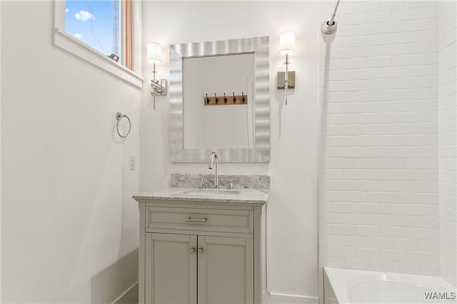 15340 Stonehedge Cliffs, Northport, AL 35475