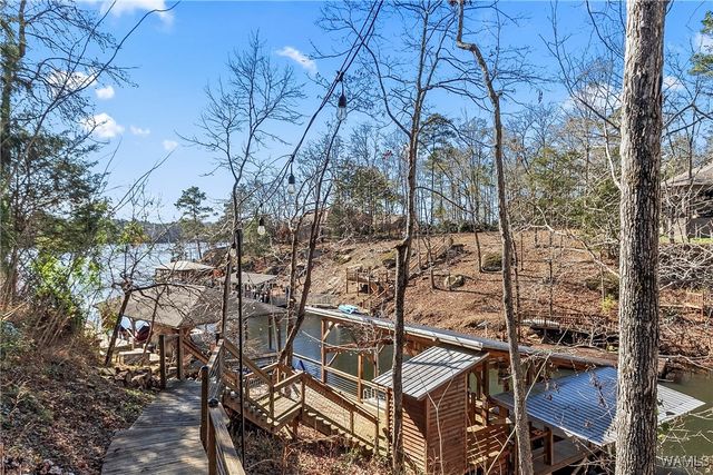 15340 Stonehedge Cliffs, Northport, AL 35475