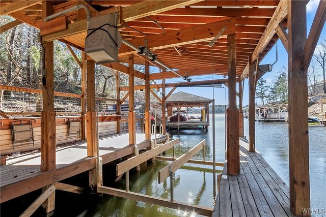 15340 Stonehedge Cliffs, Northport, AL 35475