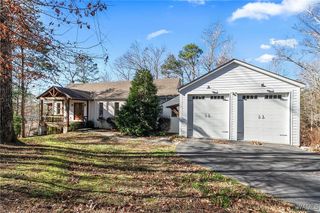 15340 Stonehedge Cliffs, Northport, AL 35475