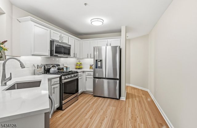 502 Rhoads Dr, Montgomery Twp., NJ 08502