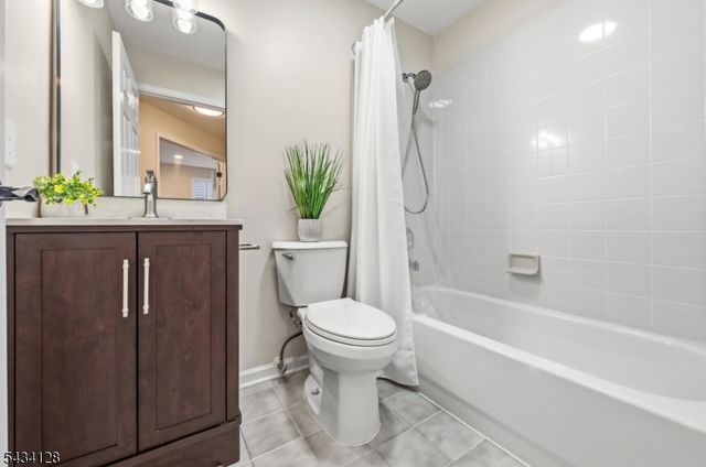 502 Rhoads Dr, Montgomery Twp., NJ 08502