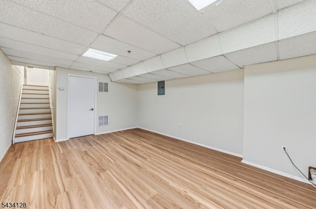 502 Rhoads Dr, Montgomery Twp., NJ 08502