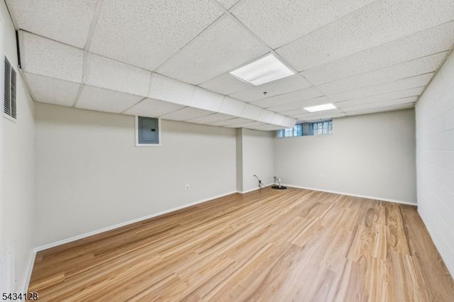 502 Rhoads Dr, Montgomery Twp., NJ 08502