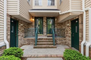502 Rhoads Dr, Montgomery Twp., NJ 08502