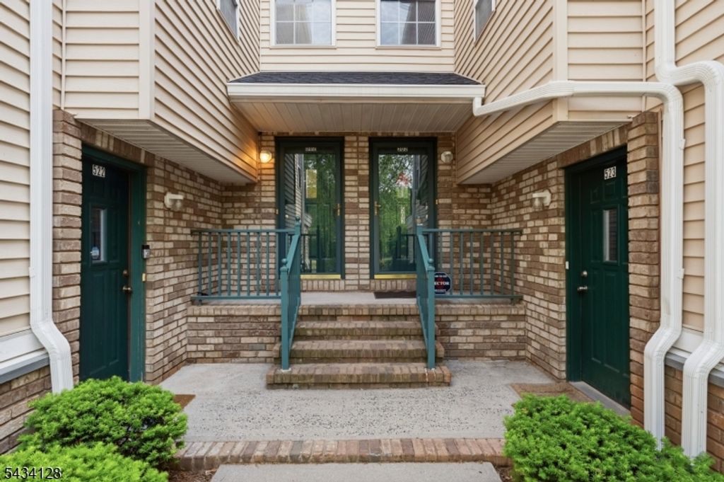 502 Rhoads Dr, Montgomery Twp., NJ 08502
