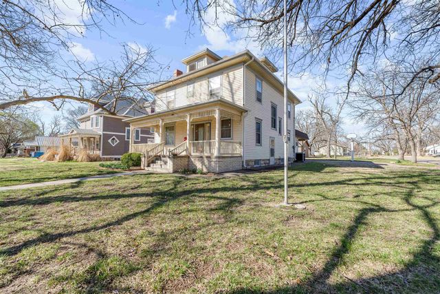 429 N 3rd St., Lindsborg, KS 67456