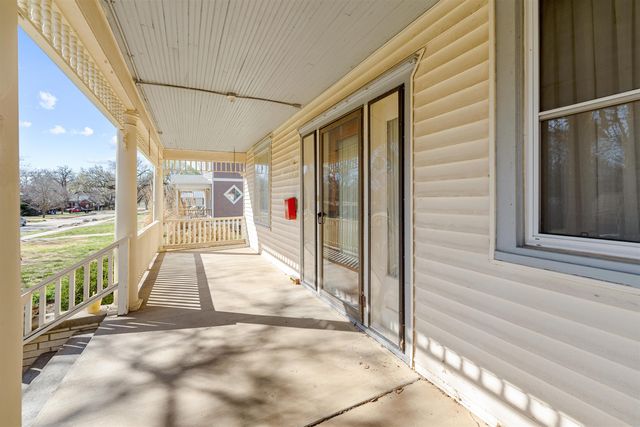 429 N 3rd St., Lindsborg, KS 67456