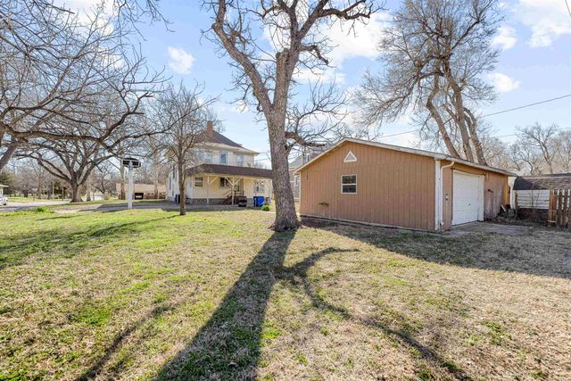 429 N 3rd St., Lindsborg, KS 67456