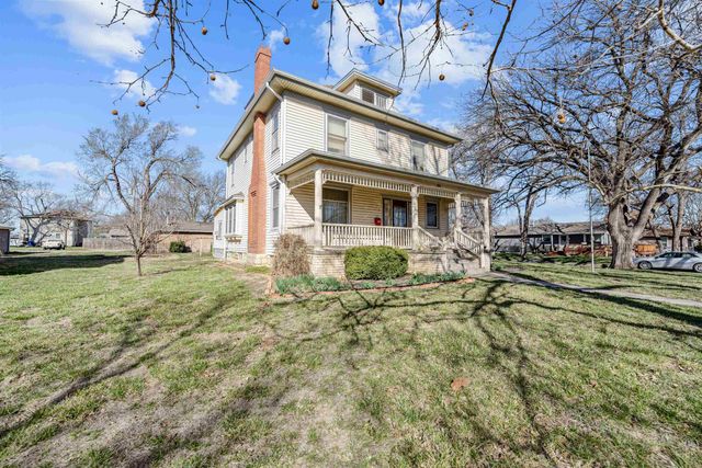 429 N 3rd St., Lindsborg, KS 67456