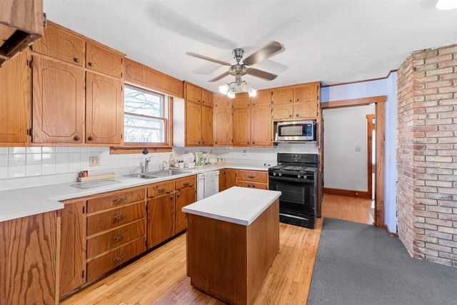 429 N 3rd St., Lindsborg, KS 67456