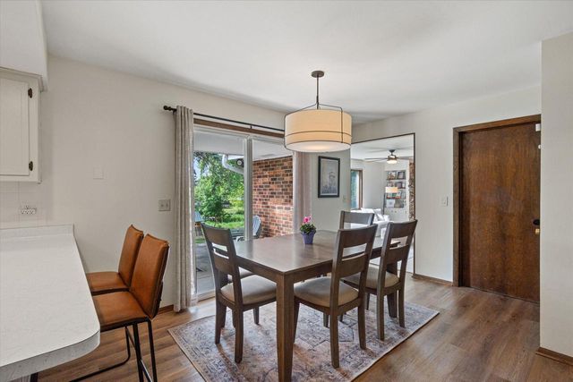 3560 Goetz DRIVE, Brookfield, WI 53005