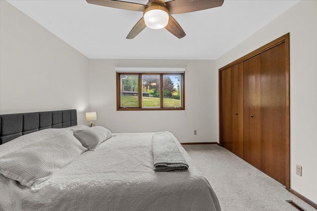 3560 Goetz DRIVE, Brookfield, WI 53005