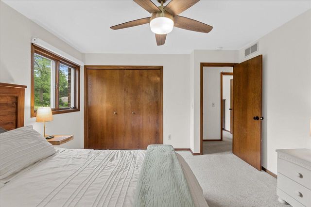 3560 Goetz DRIVE, Brookfield, WI 53005