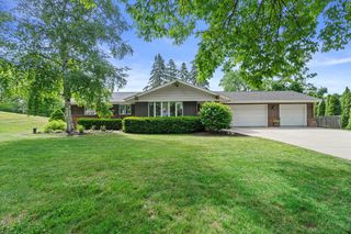 3560 Goetz DRIVE, Brookfield, WI 53005