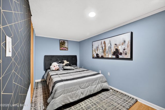 1324 Lance Dr, Louisville, KY 40216