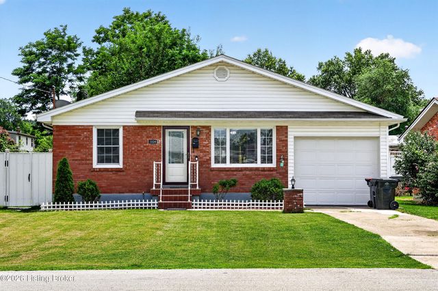 1324 Lance Dr, Louisville, KY 40216