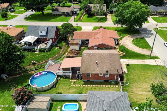 1324 Lance Dr, Louisville, KY 40216