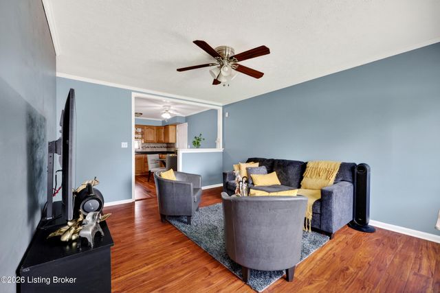1324 Lance Dr, Louisville, KY 40216