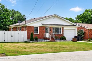 1324 Lance Dr, Louisville, KY 40216
