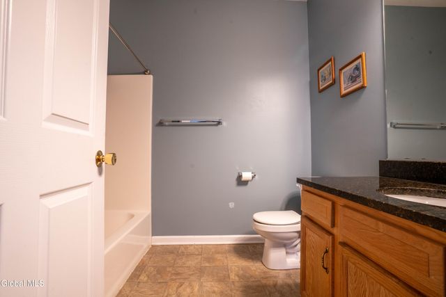 602 Worthington Terrace, North Greenbush, NY 12198