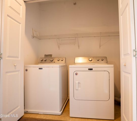 602 Worthington Terrace, North Greenbush, NY 12198