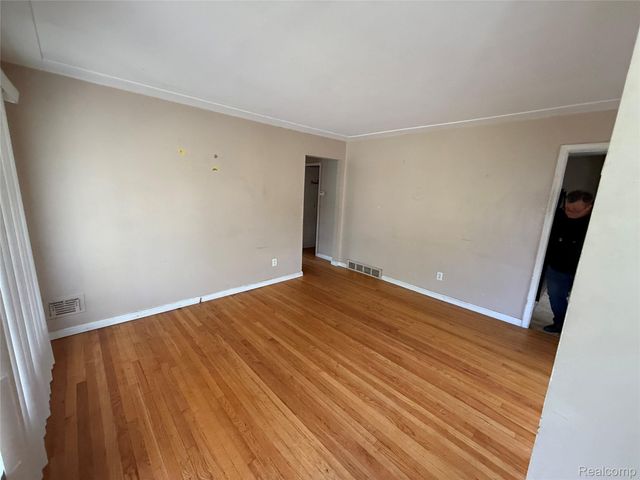 26745 Dover, Redford Charter Township, MI 48239