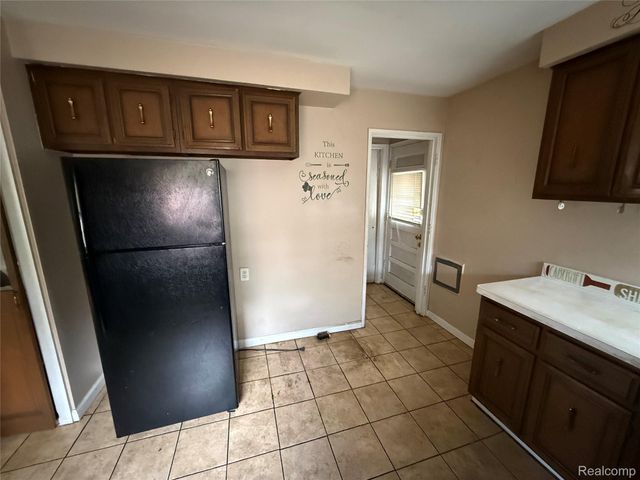 26745 Dover, Redford Charter Township, MI 48239