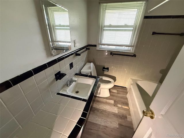 26745 Dover, Redford Charter Township, MI 48239