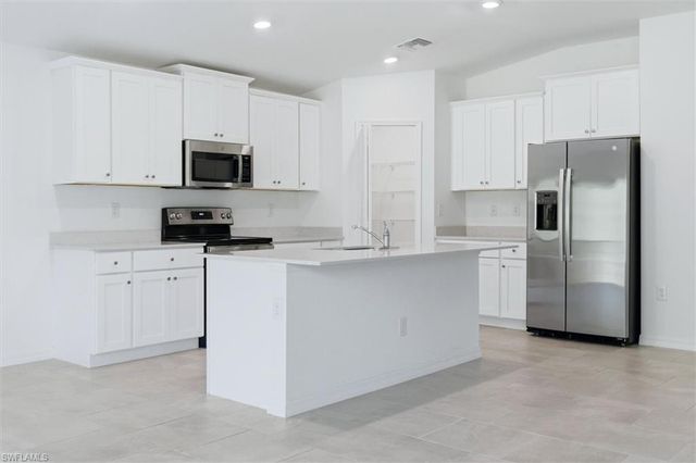 3911 Treasure Oak WAY, Fort Myers, FL 33905