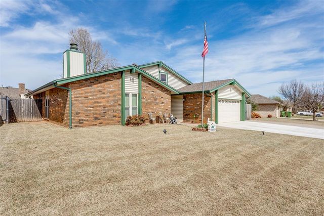 113 E Snowmass Drive, Yukon, OK 73099