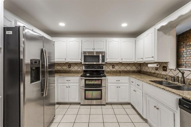 113 E Snowmass Drive, Yukon, OK 73099