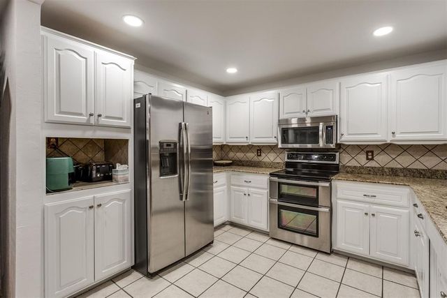 113 E Snowmass Drive, Yukon, OK 73099
