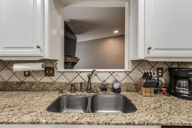 113 E Snowmass Drive, Yukon, OK 73099